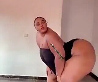 Misspackage254 Twerking Online