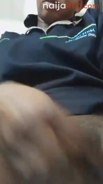 Maliulo Kaoma Babe Masturbate at Work