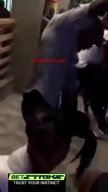 Baddie Deepthroating Dick in The Club