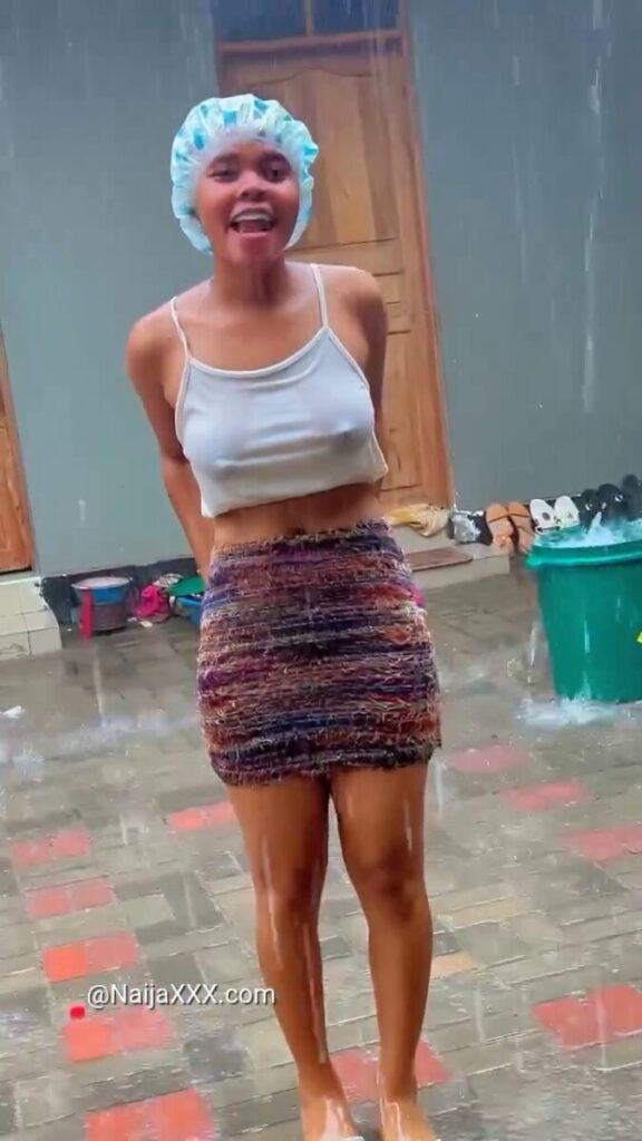 Hot Amne Nyanga Showing Her Hot Body in The Rains