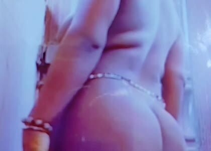 Selling Nudes and Videos Online